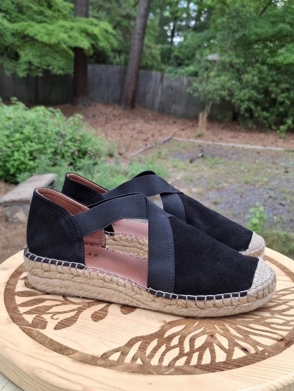 Fabiolas Black Suede Closed Toe Cross Strap Espadrilles Spain Size 7.5/38